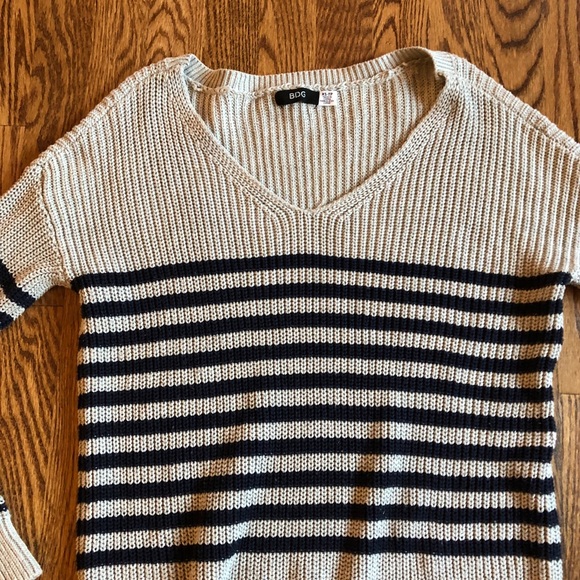 BDG Urban Outfitters gray navy stripes sweater - Picture 6 of 14